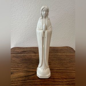 Sanmyro Japan Madonna Figurine